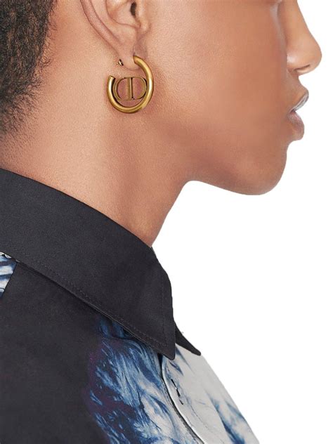 dior montaigne hoop earrings